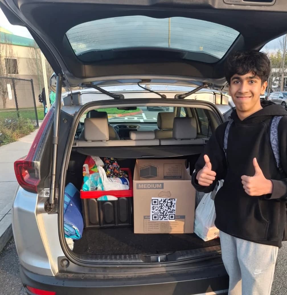 Key Club food drive pickup